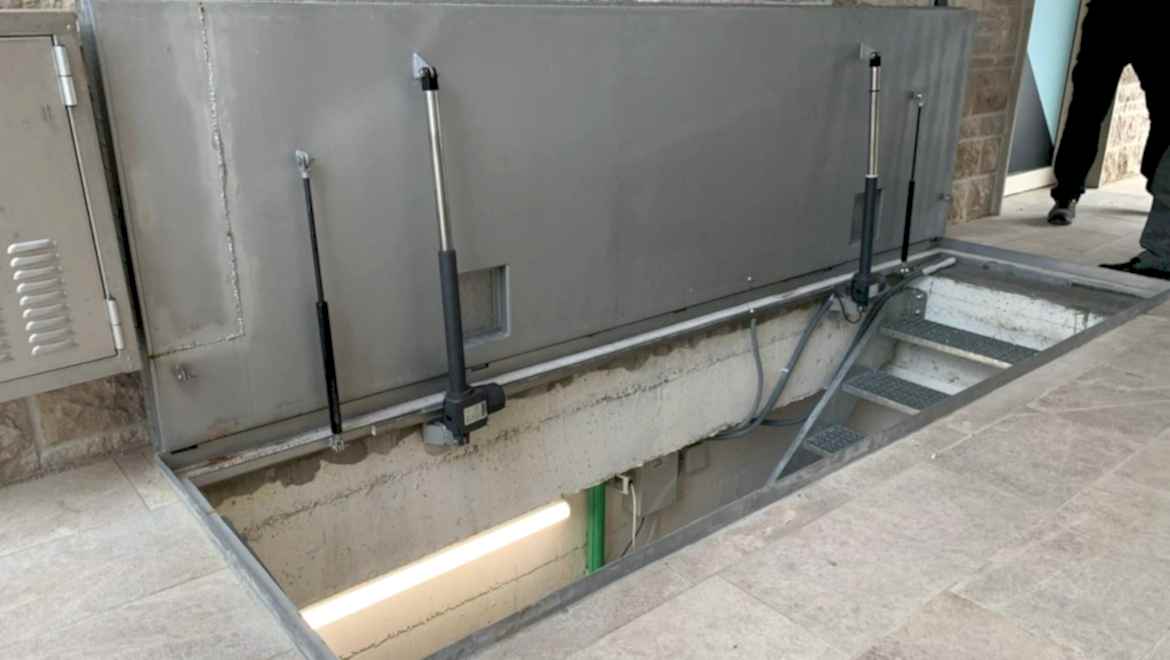 Paslanmaz Panik Barlı Hidrolik Kapak